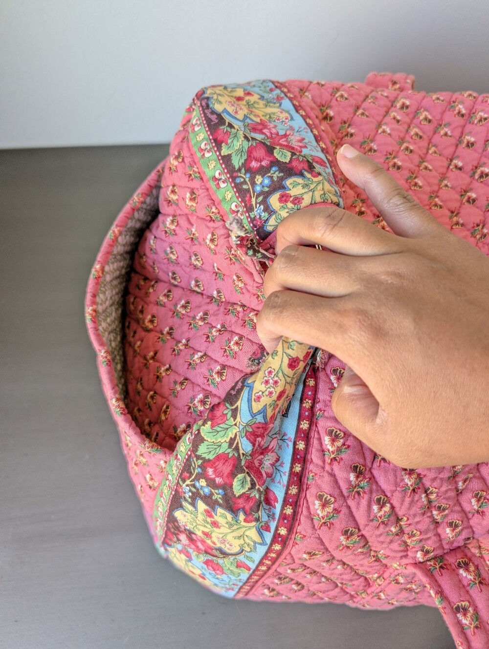 Vintage 2003 Vera Bradley Pink Pansy Large Duffel 24” Quilted Cotton Made In USA - Picture 11 of 16